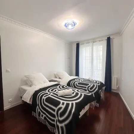 Excellent Appartement Renove Au Coeur De La Capitale-2